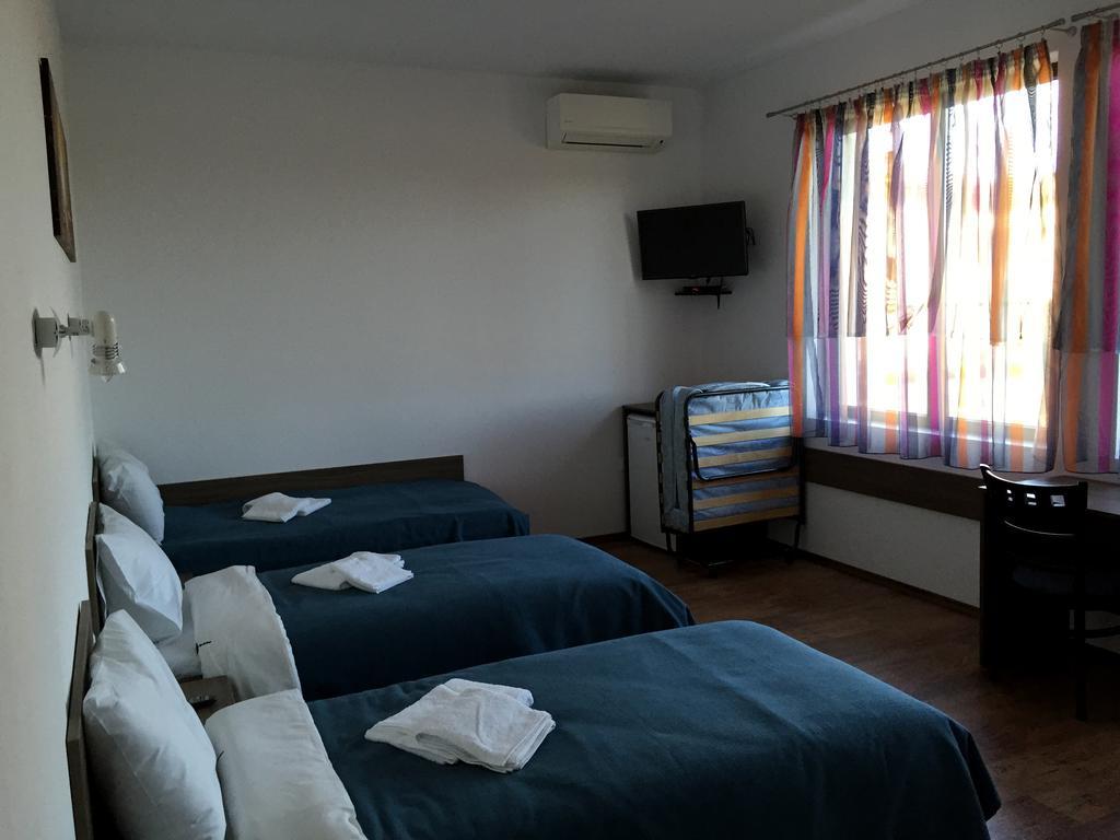 Guest House Hasiendata Pavel Banya Exterior photo